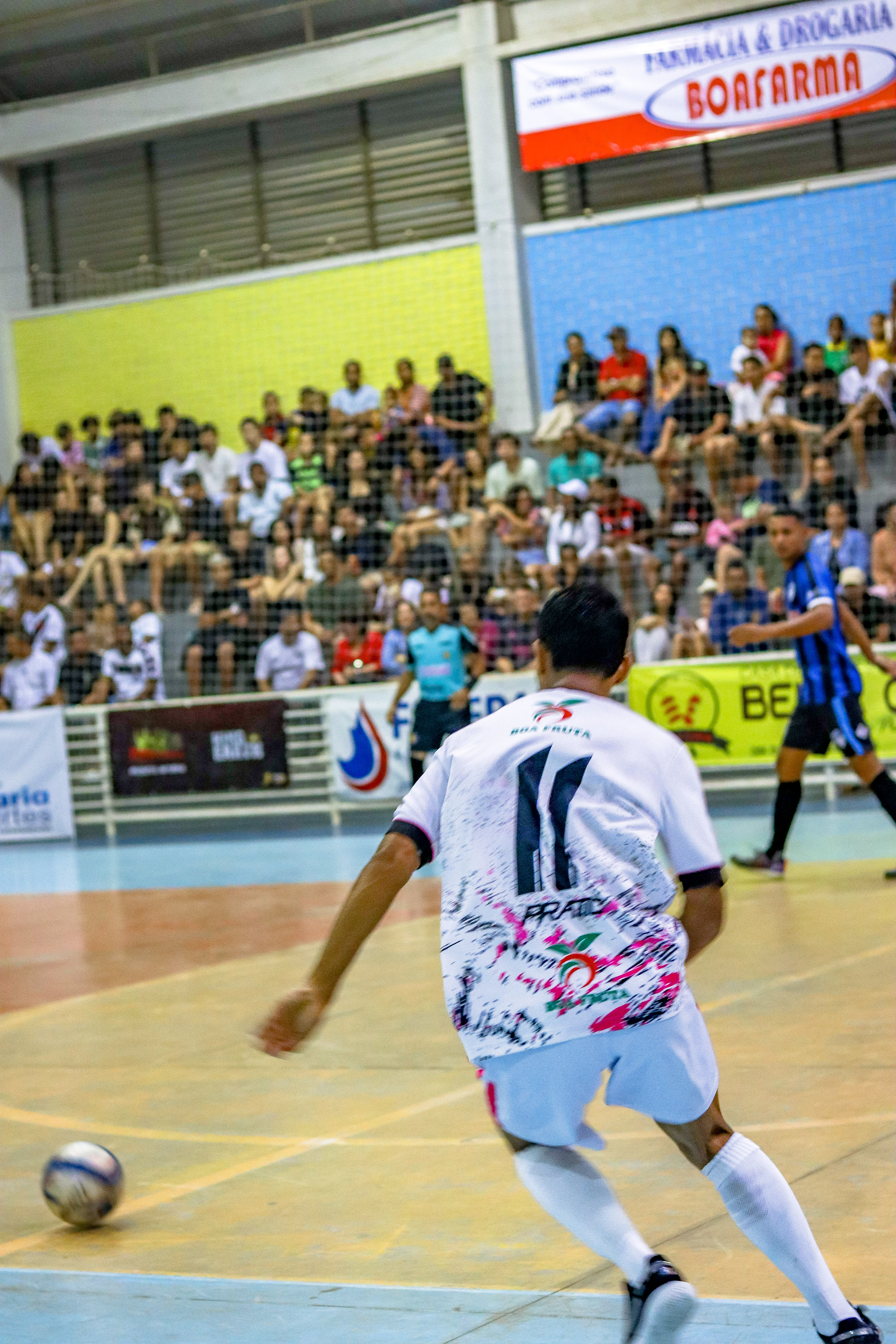 NOTÍCIA: Ginásio lotado e grandes jogos marcam a abertura da 2ª Copa de Futsal Terra do Ouro Verde 2026