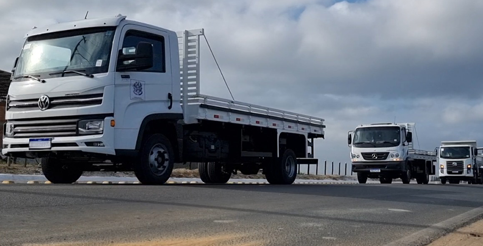 Boa Esperança Recebe Trator e Caminhões para a Agricultura