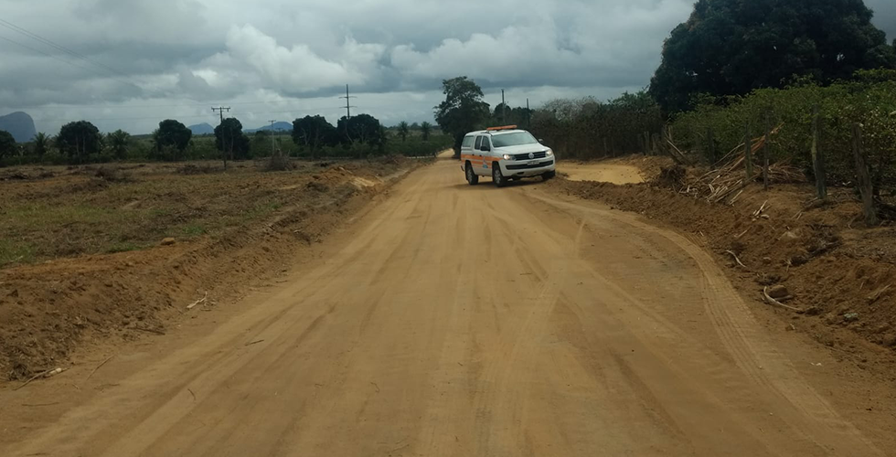 Estrada para comunidade Água Boa tem maior segurança após obra de retificação